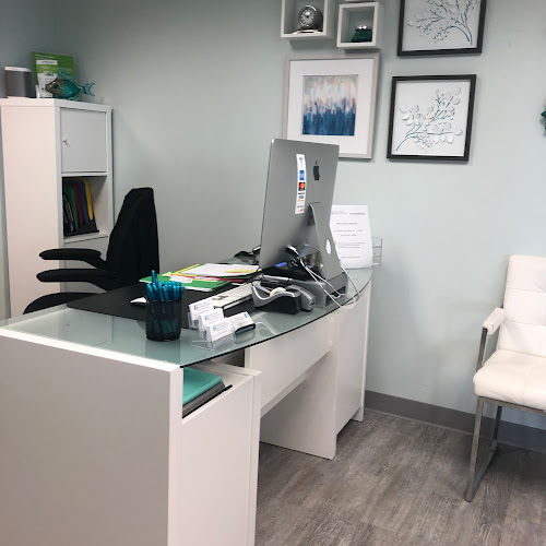 Select Physical Therapy – Ashburn Hand Therapy