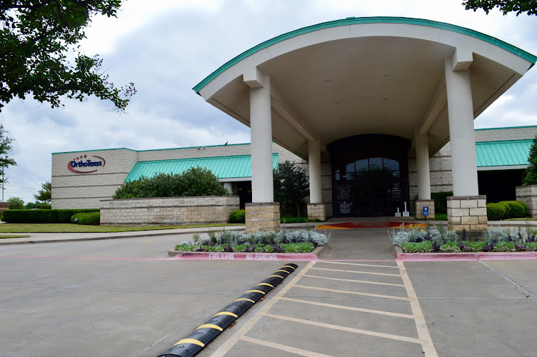 OrthoTexas Orthopedics & Sports Medicine: Dr. Kevin R. Myers