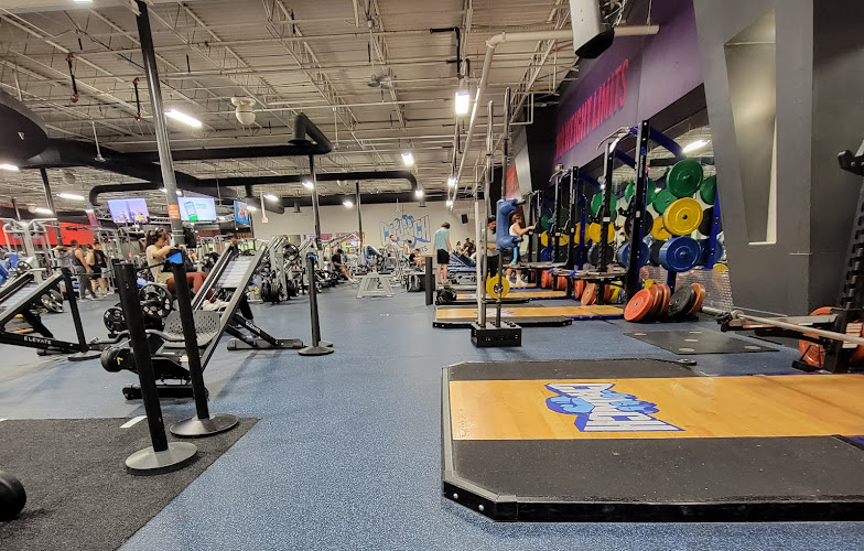 Crunch Fitness – Tampa Palms