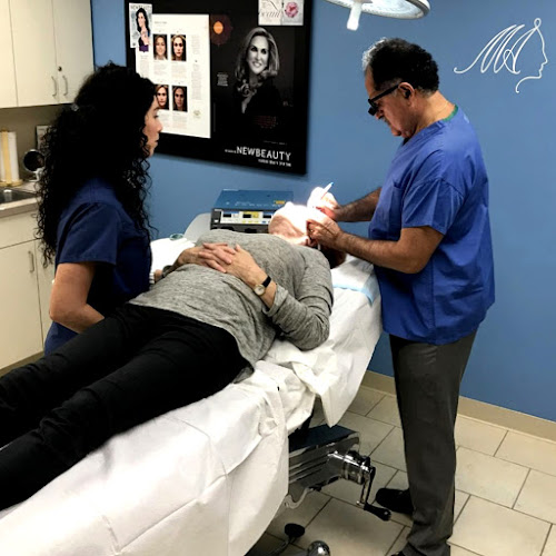 Asaadi Plastic Surgery – Dr. Mokhtar Asaadi