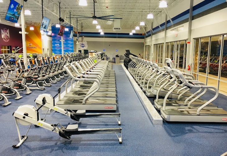 Crunch Fitness – Pharr