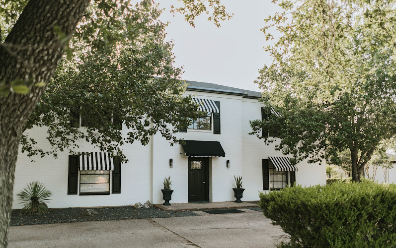 Heartwood Recovery Rehab & Sober Living