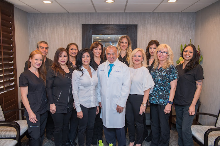Center for Cosmetic Surgery: Sassan Alavi, MD