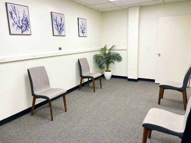 THE SPORTS MEDZONE Orthopedics & Sports Medicine