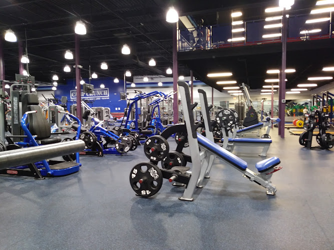 Crunch Fitness – Somerset