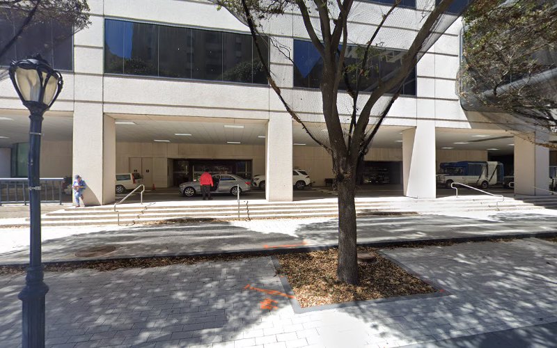 Dr. Bradley Eisemann