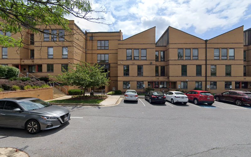 Dr. Carlton Scroggins Plastic Surgeon